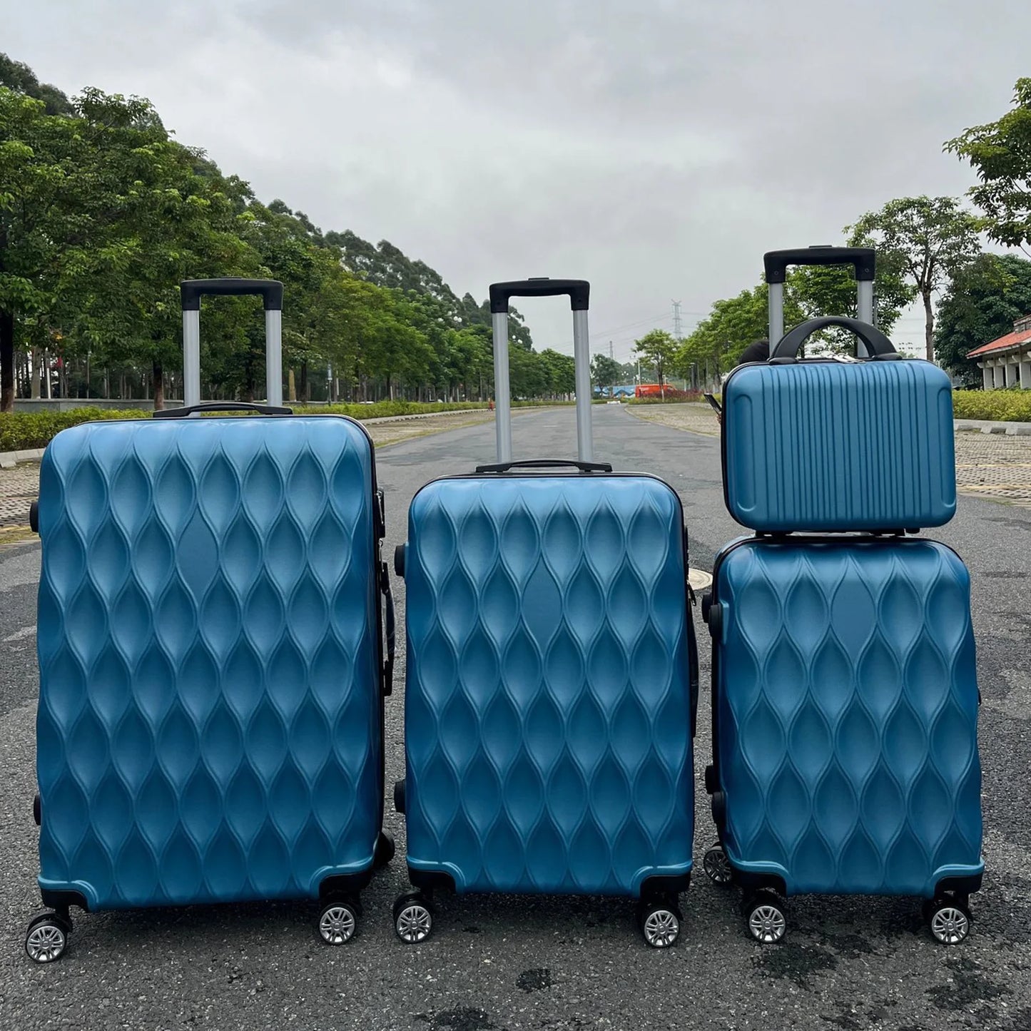 4 Piece Hard Shell Suitcase Set With Spinner And TSA Lock